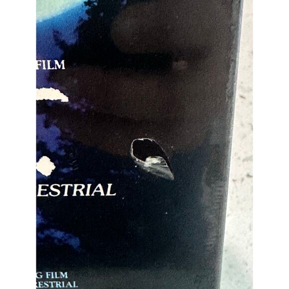 E.T. The Extra-Terrestrial VHS 1988 Factory Sealed Green Flap RARE 1st Edition - Picture 3 of 5